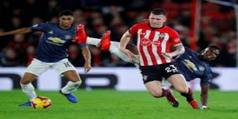 阿姆斯特朗的战术适应与潜力-雷速体育