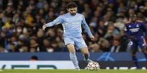 小俱乐部的职业化之路：哈罗盖特镇的启示- 雷速体育