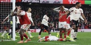 雷速体育专家观点：英超裁判体系进化与挑战-雷速体育