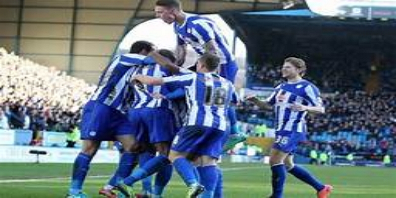 雷速体育关注：核心球员留队参赛，转会谈判仍在拉锯-雷速体育