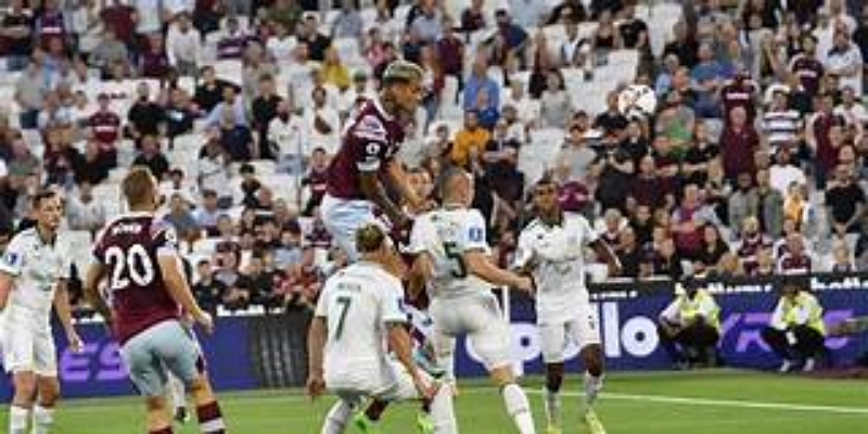 雷速体育战术评估：阵容短板与个体表现差异明显-雷速体育